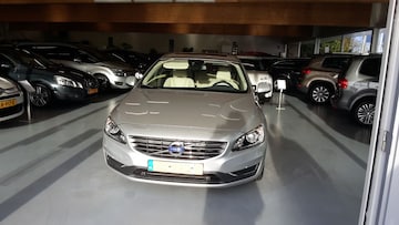 Volvo V60 D2 Summum (2014)