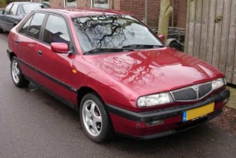 Lancia Delta 1.8 16v LE (1997)