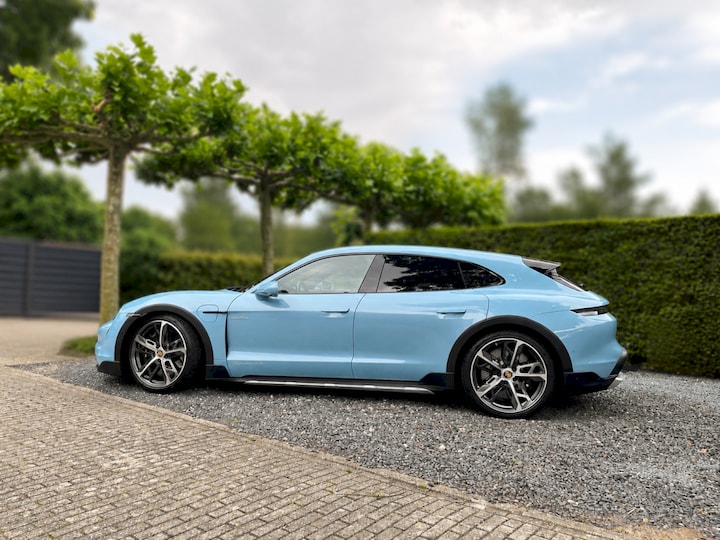 Porsche Taycan 4S Cross Turismo (2021)