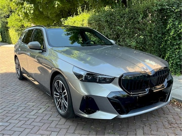 BMW 530e Touring M Sport Edition (2025)