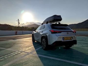 Lexus UX 250h Luxury Line (2019)