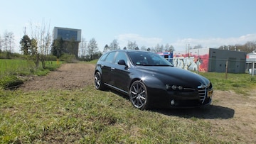 Alfa Romeo 159 Sportwagon 1.9 JTDm 8v Distinctive (2009)