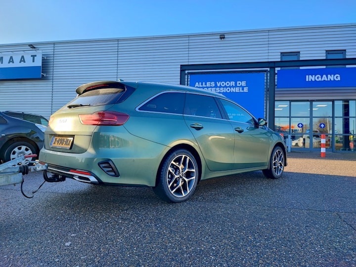 Kia Ceed Sportswagon 1.6 GDI PHEV ExecutiveLine (2024)