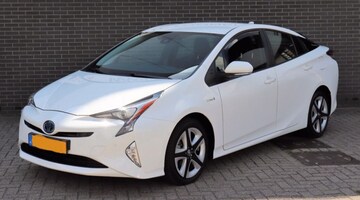 Toyota Prius 1.8 Hybrid Dynamic (2017)