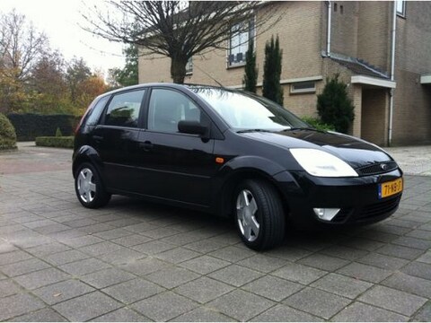 Ford Fiesta 1.4 16V Ghia