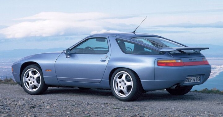 Porsche 928