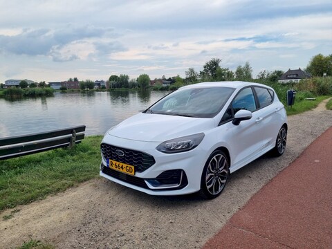 Ford Fiesta 1.0 EcoBoost 125pk Hybrid ST Line Vignale