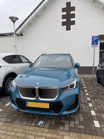 BMW iX1 eDrive20 M Sport Edition (2025)