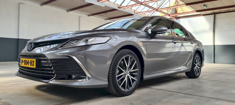 Toyota Camry 2.5 Hybrid Executive (2022)