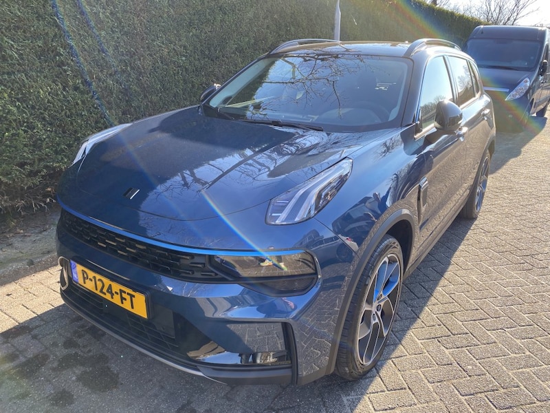 Lynk & Co 01 (2022)