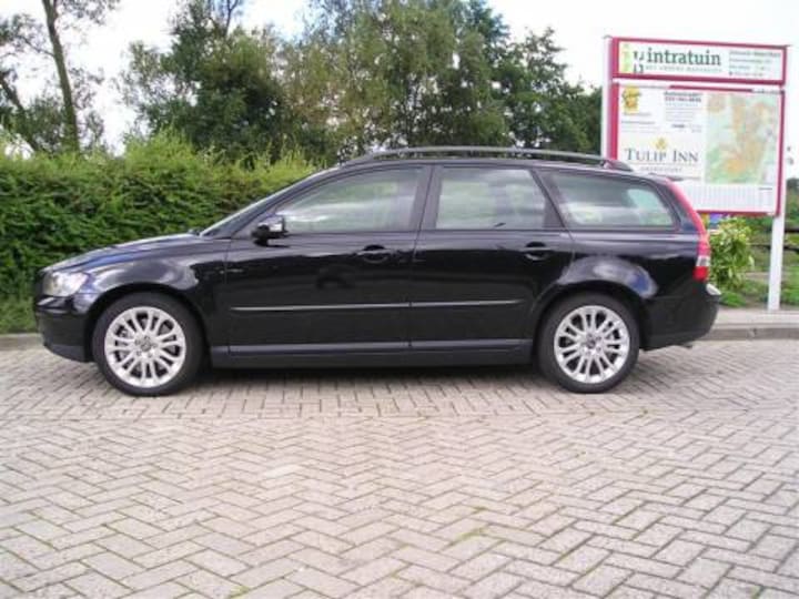 Volvo V50 T5 Kinetic (2005)