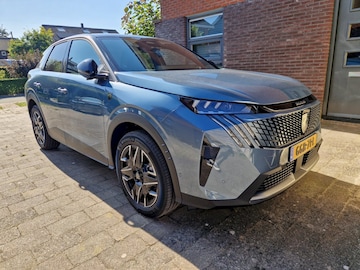 Peugeot 3008 GT 1.2 Hybrid 136 (2024)