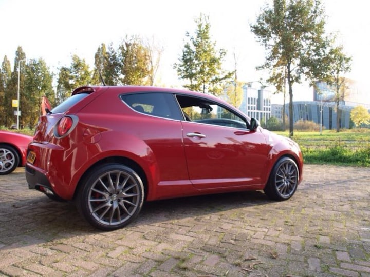 Alfa Romeo MiTo 1.3 JTDm Eco Distinctive (2011)