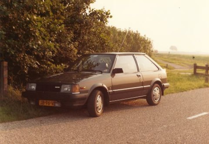 Mazda 323 1.3 DX