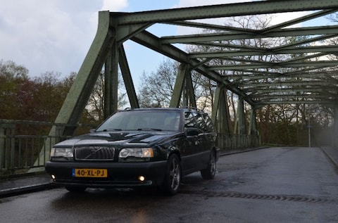 Volvo 850 T-5R 2.3i Turbo 20V Estate