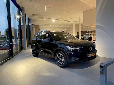 Volvo XC40 B4 R-Design (2021)