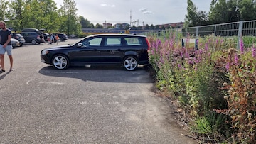 Volvo V70 2.0D Momentum (2009)