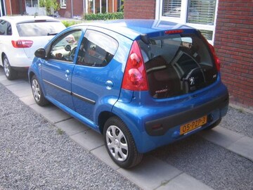 Peugeot 107 XS 1.0 (2011)
