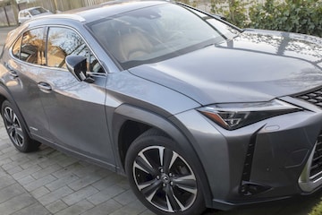Lexus UX 250h Executive Line (2019)