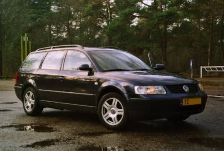 Volkswagen Passat Variant 2.3 V5 Highline (1999)
