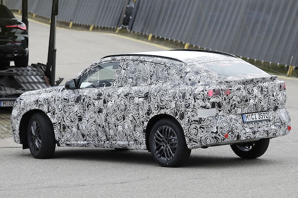 Spyshots BMW X2
