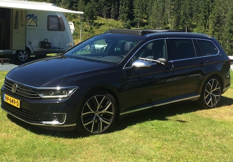 Volkswagen Passat Variant 1.4 TSI PHEV GTE Highline (2015)