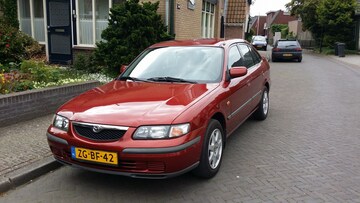 Mazda 626 1.8i GLX (1999)