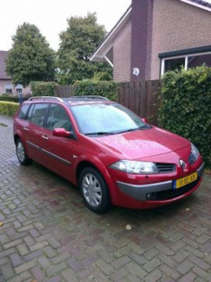 Renault Mégane Grand Tour 1.6 16V Dynamique Luxe (2007)