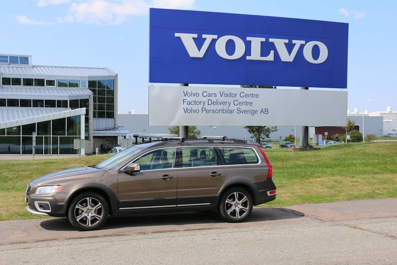 Volvo XC70 D5 AWD Summum (2012)