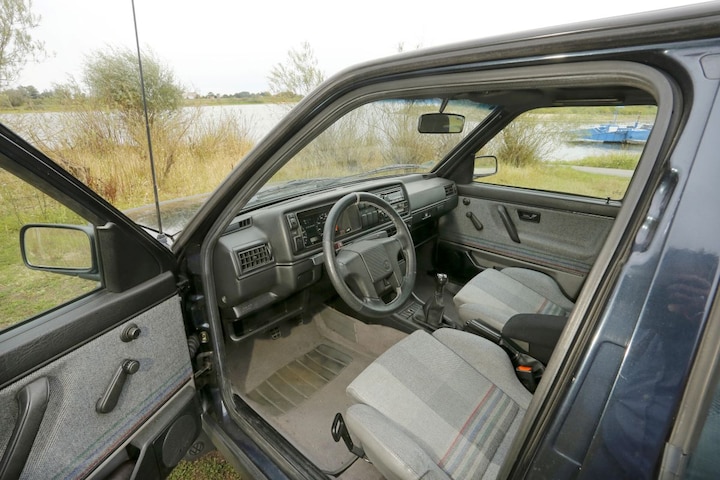 Volkswagen Golf Country
