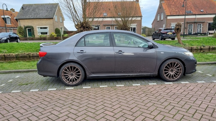 Toyota Corolla 1.6 16v VVT-i Luna (2007)