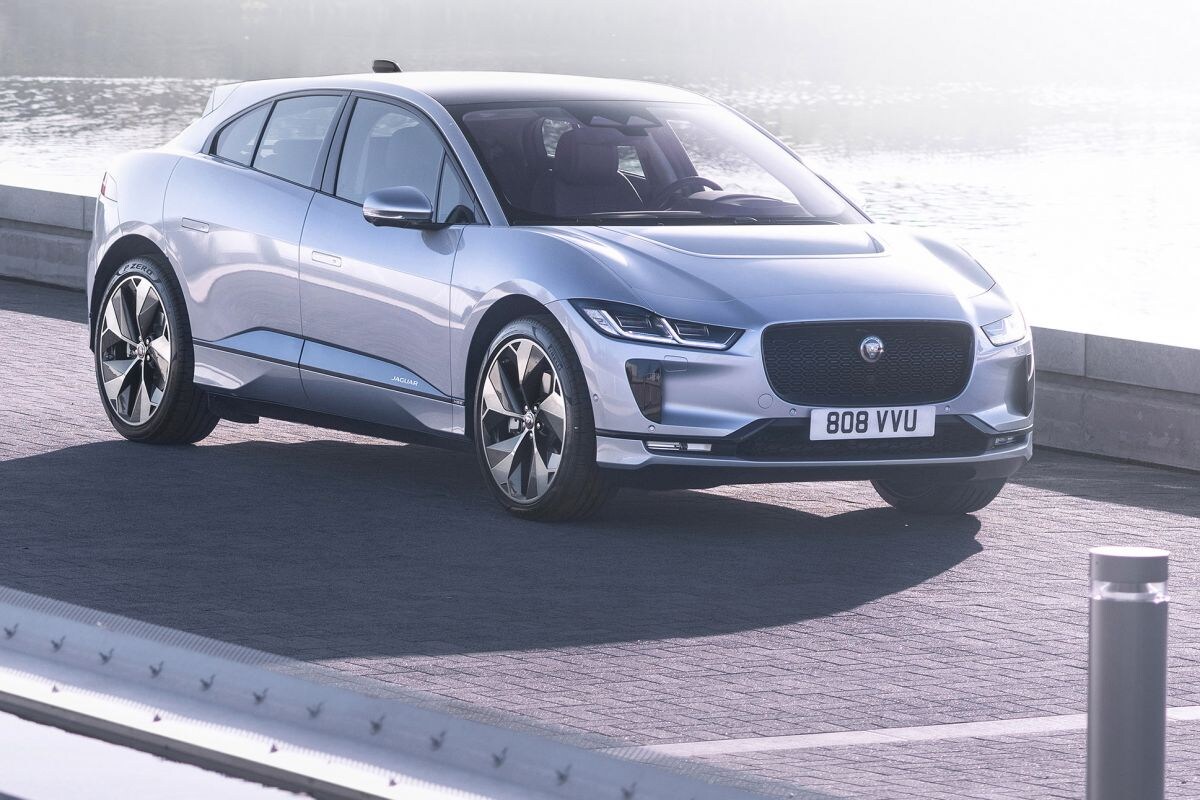 M MOTOS Beige rubberen kofferbakmatten voor Jaguar I-Pace vanaf 2018