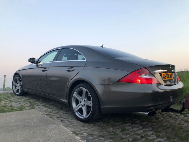 Mercedes-Benz CLS 320 CDI (2006)