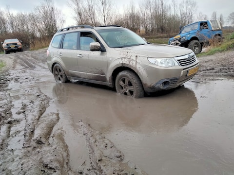 Subaru Forester 2.0 Luxury