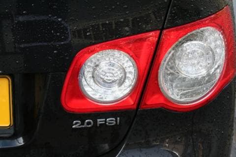 Volkswagen Jetta 2.0 16V FSI Sportline (2006)