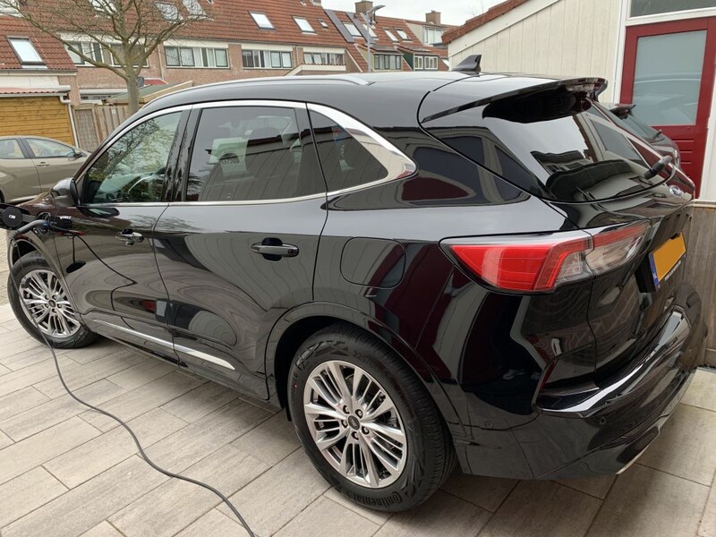Ford Kuga 2.5 PHEV Vignale (2021)