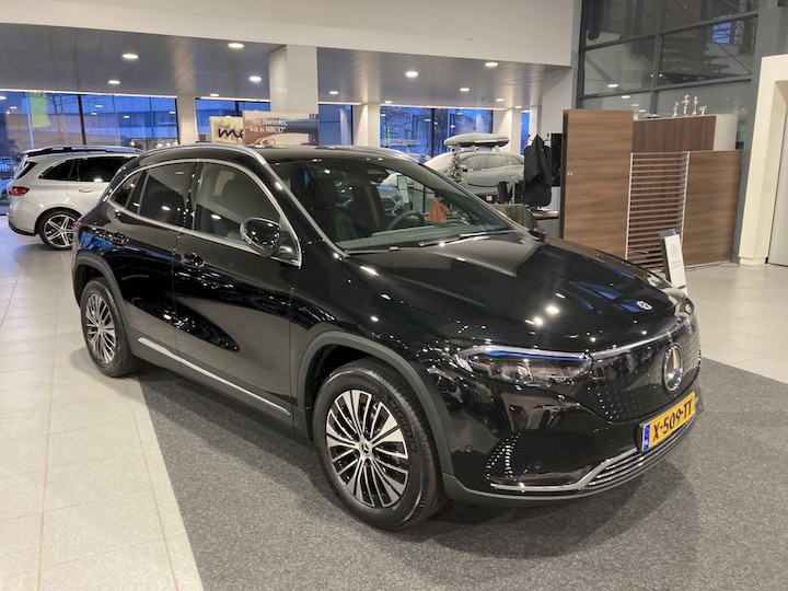 Mercedes-Benz EQA 250+ Business Line (2024)