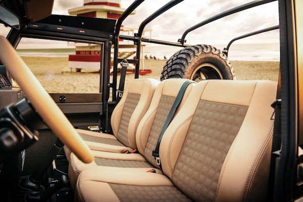 Twisted Nas-E Land Rover Defender