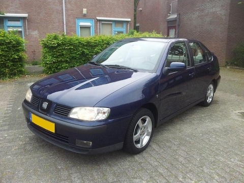 Seat Cordoba 1.6 100pk Signo