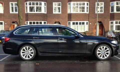 BMW 520i Touring Executive (2011)