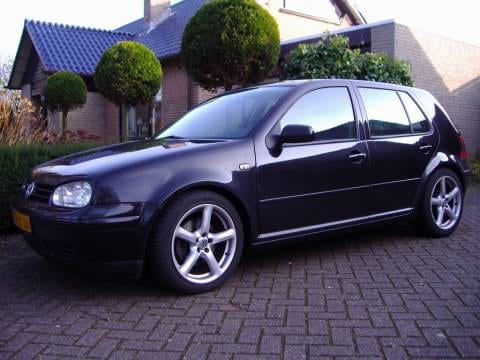 Volkswagen Golf 2.3 V5 Highline (1998)