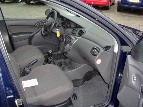 Ford Focus Wagon 1.8 TDDi 90pk Cool Edition (2004)