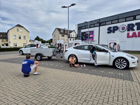 Tesla Model 3 Long Range AWD (2019)