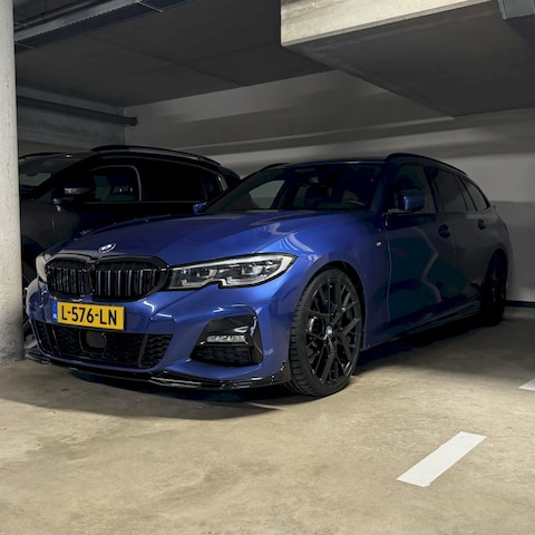 BMW 330i Touring