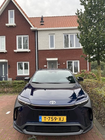 Toyota bZ4X Dynamic (2023)
