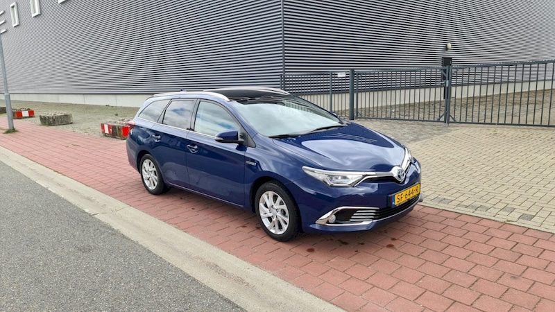 Toyota Auris Touring Sports 1.8 Hybrid Executive (2018)