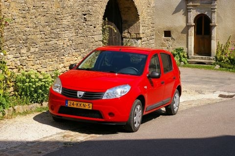 Dacia Sandero 1.2 16V Ambiance (2010)