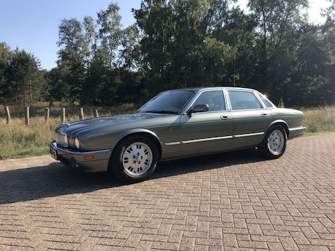 Jaguar Sovereign 4.0