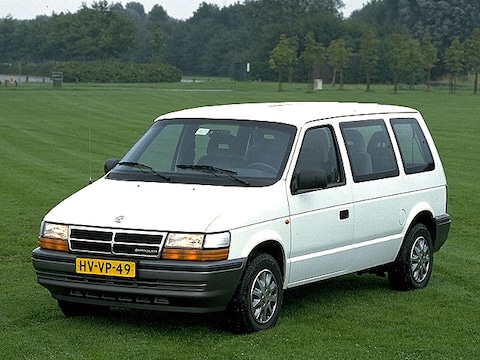 Chrysler Voyager 3.3i V6 SE (1992)