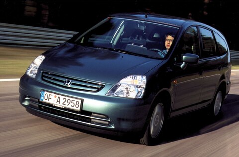 Honda Stream 2.0 ES (2001)